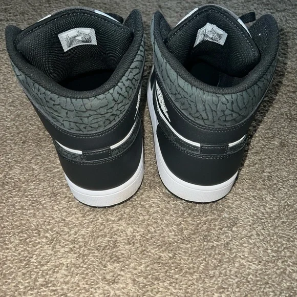 Size 13 Jordan Ones - Picture 3 of 5